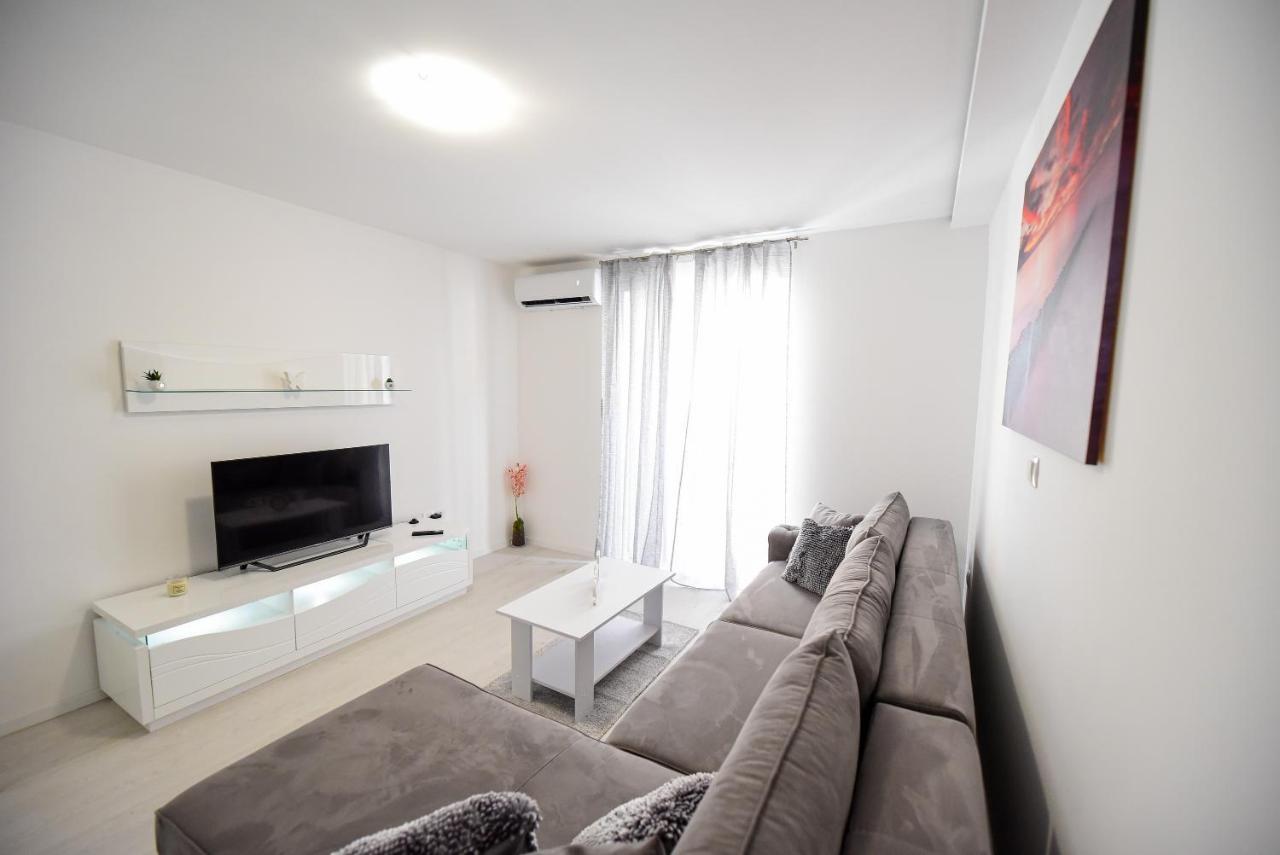 Biserka Apartment *