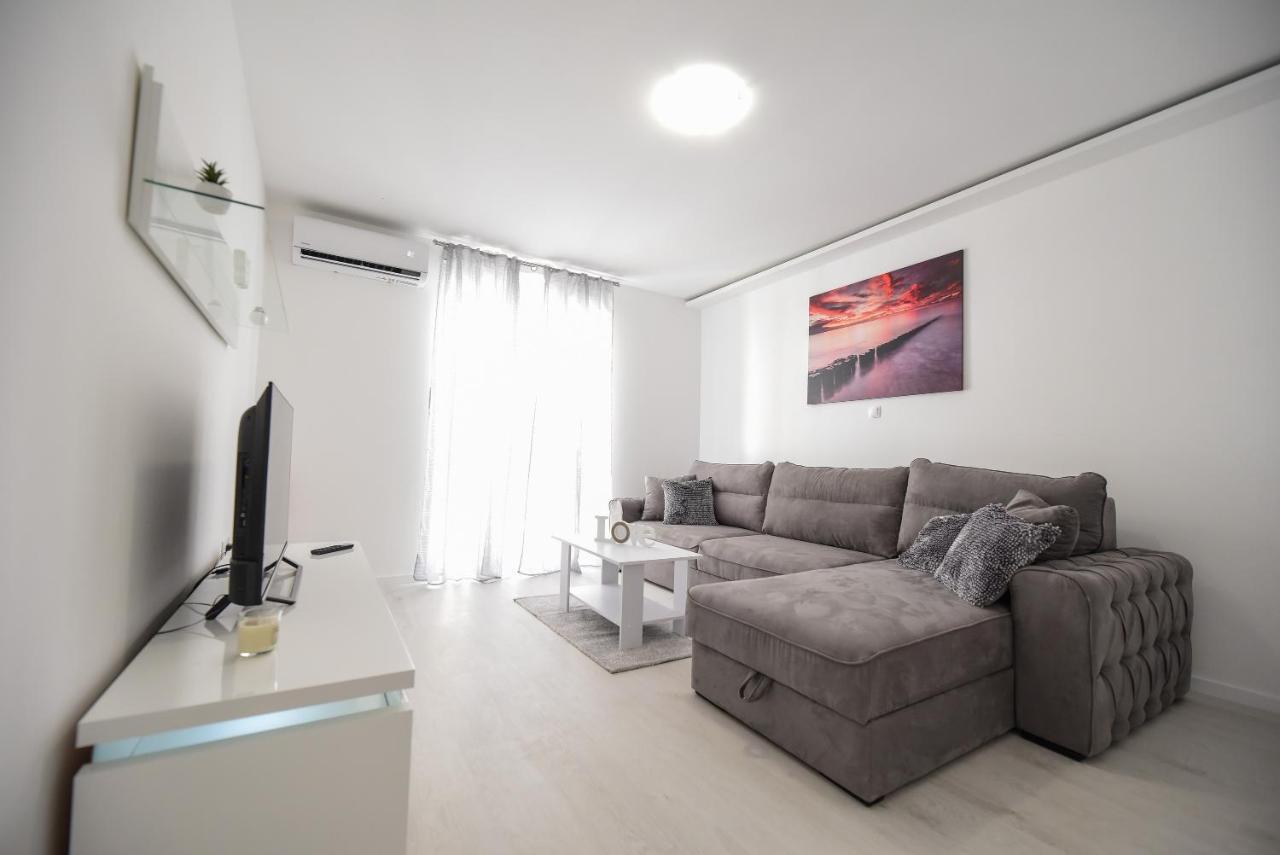 Apartment Biserka